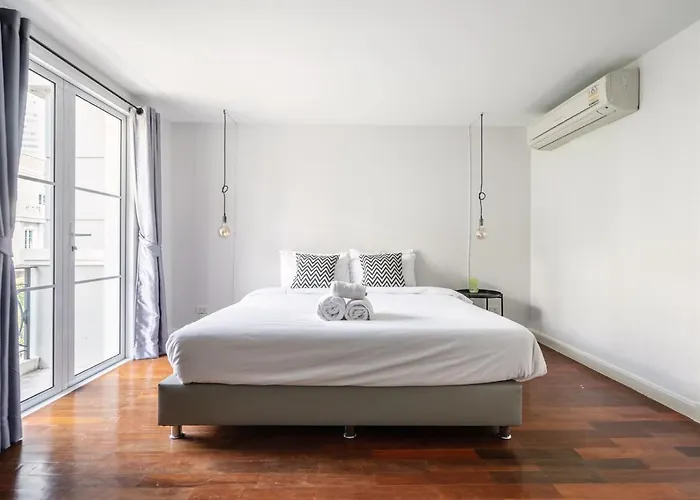 Miq 808 Designer Townhouse Asok Bts - Entire 3 Bedroom With Pool - Sleeps 16 Guests *