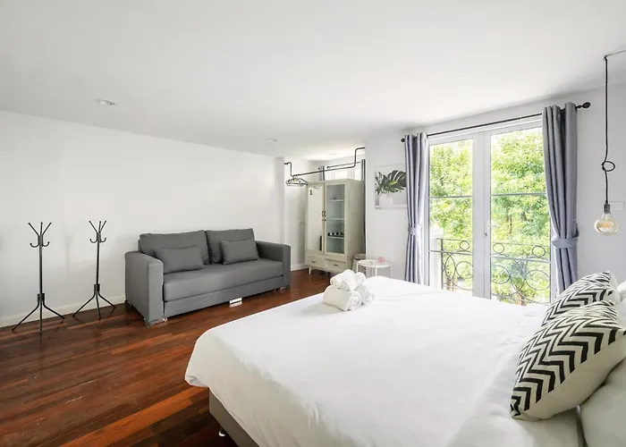 Miq 808 Designer Townhouse Asok Bts - Entire 3 Bedroom With Pool - Sleeps 16 Guests *