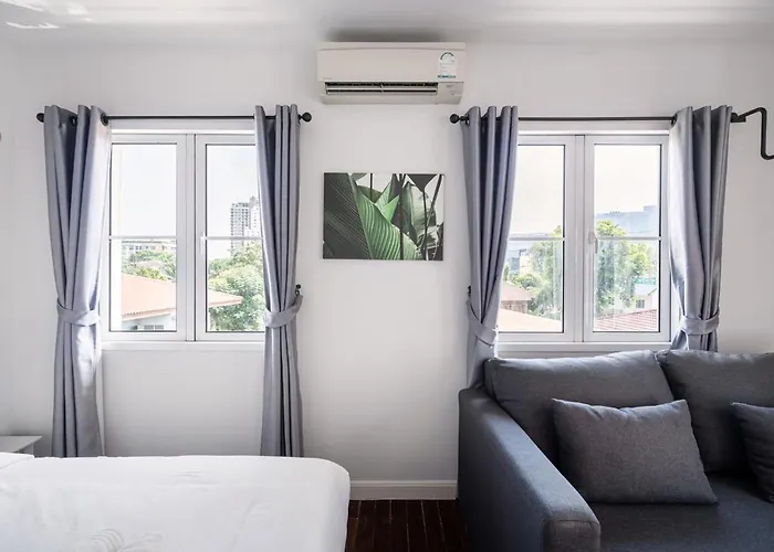 Miq 808 Designer Townhouse Asok Bts - Entire 3 Bedroom With Pool - Sleeps 16 Guests *