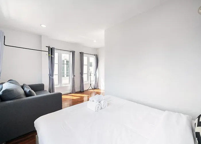 Villa Miq 808 Designer Townhouse Asok Bts - Entire 3 Bedroom With Pool - Sleeps 16 Guests *
