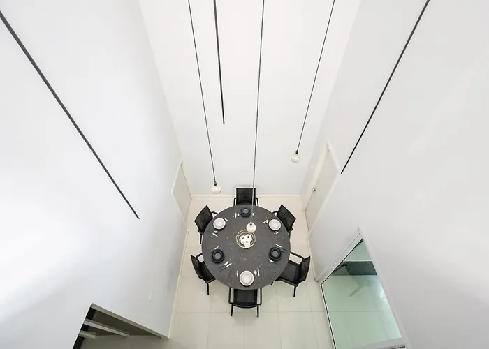 Miq 808 Designer Townhouse Asok Bts - Entire 3 Bedroom With Pool - Sleeps 16 Guests * Bangkok