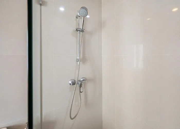 Miq 808 Designer Townhouse Asok Bts - Entire 3 Bedroom With Pool - Sleeps 16 Guests