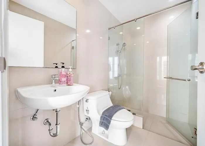 Villa Miq 808 Designer Townhouse Asok Bts - Entire 3 Bedroom With Pool - Sleeps 16 Guests