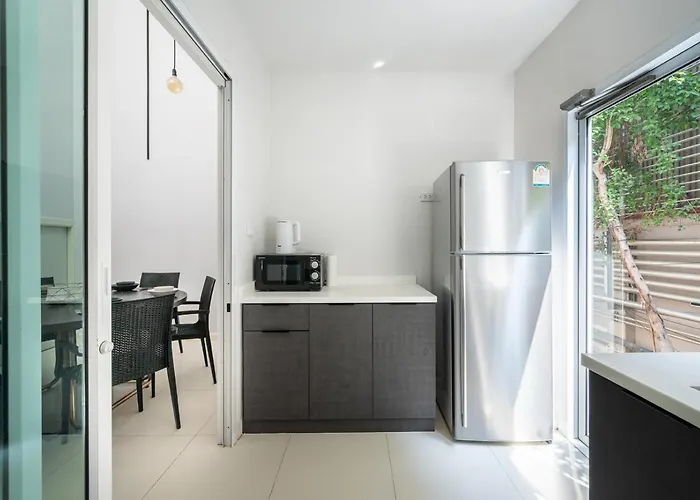 Miq 808 Designer Townhouse Asok Bts - Entire 3 Bedroom With Pool - Sleeps 16 Guests *