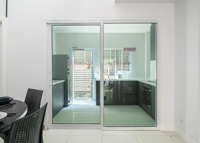 Villa Miq 808 Designer Townhouse Asok Bts - Entire 3 Bedroom With Pool - Sleeps 16 Guests *