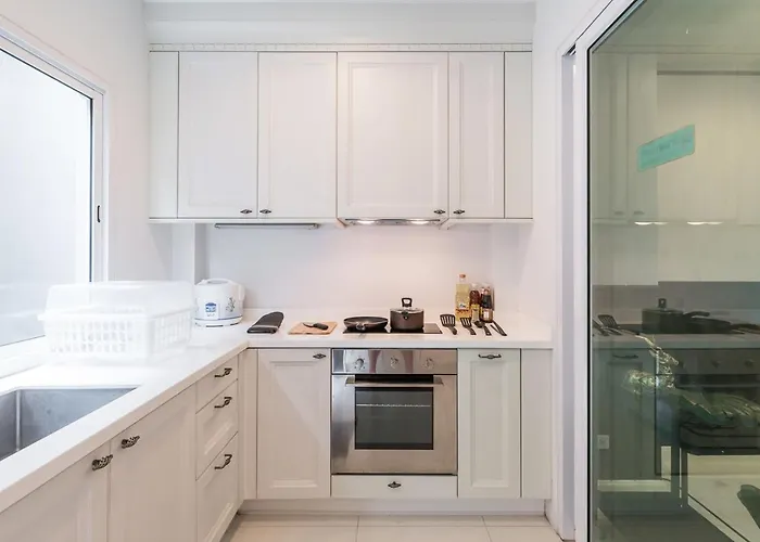 Villa Miq 808 Designer Townhouse Asok Bts - Entire 3 Bedroom With Pool - Sleeps 16 Guests Bangkok