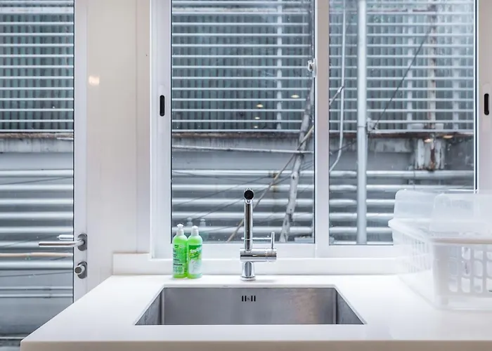 Miq 808 Designer Townhouse Asok Bts - Entire 3 Bedroom With Pool - Sleeps 16 Guests Villa
